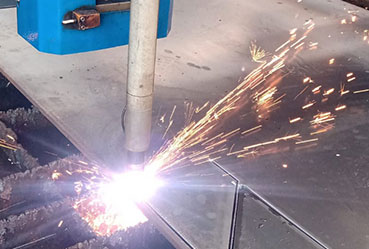 Corte plasma e oxicorte de chapas