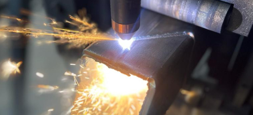 Corte plasma de tubos e cantoneiras img3